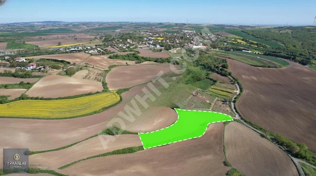 أرض زراعية مستقلة بمساحة 8,278 متر مربع بسند ملكية واحد داخل القرية في SİLİVRİ KURFALLI