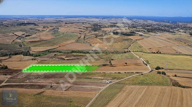 قطعة أرض بمساحة 2500 متر مربع تبعد 5 دقائق عن القرية في SİLİVRİ AKÖREN