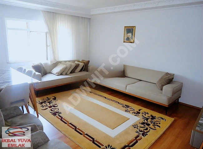 دوبلكس 5+1 للبيع بسقف مرتفع (230 متر مربع) مع شرفة واسعة