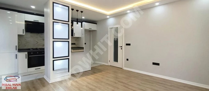 ÜMRANİYE ÇAMLIK'TA FİNANS MERKEZİNE YAKIN AMERİKAN MUTFAKLI 2+1