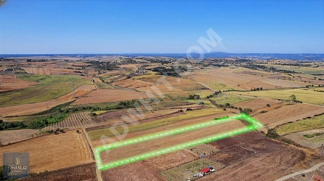 قطعة أرض بمساحة 2500 متر مربع تبعد 5 دقائق عن القرية في SİLİVRİ AKÖREN