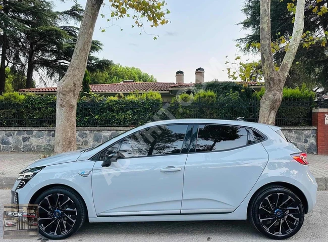 EGE MOTORS/2023/RENAULT CLİO/1.0 TCE ALPİNE/OTOMATİK/HATASIZ