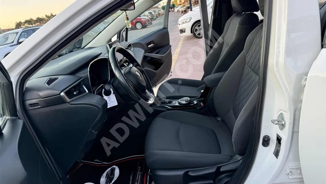 سيارة HYBRİD COROLLA موديل 2020 من المالك مباشرة، بدون حوادث، تمت صيانته في الوكالة، بمسافة 120 ألف كيلومتر.