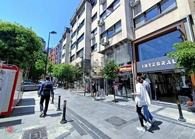 BEŞİKTAŞ AKARETLERE KOMŞU PRESTİJLİ İŞ MERKEZİNDE OFİS