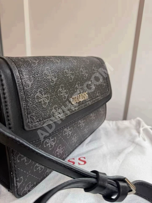 GUESS Amerikan çantası