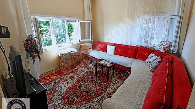 BEYKOZ YALIKÖY DE MUHTEŞEM MANZARALI 3 KATLI BAHÇELİ EV