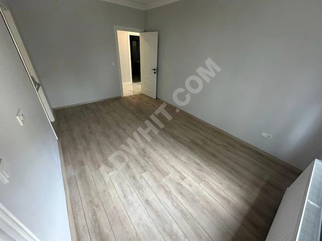 PETROL-İŞ'TE K.OTOPARKLI/E.BANYOLU ULTRA LÜX STLK((3+1))DAİRE