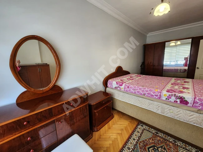 Metrobüsün yanında yıllık kiralık eşyalı daire