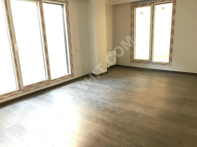 PRATİK'DEN ACIBADEM TELEKOM ARKASI BAHÇE KULLANIMLI 3+1 SATLIK 