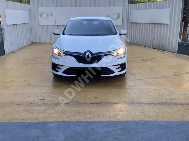 MEGANE car, 1.3 TCE JOY from the first owner - 140 horsepower, no accidents, and no parts replaced.