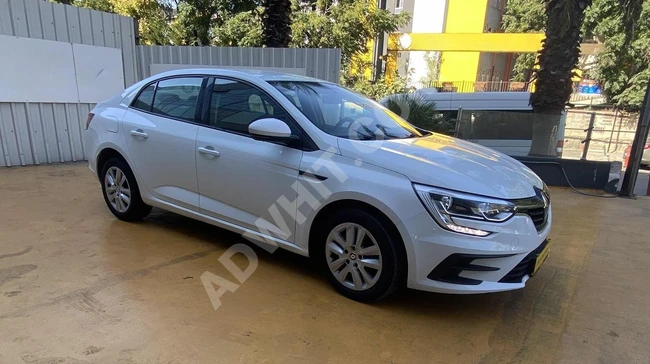 MEGANE car, 1.3 TCE JOY from the first owner - 140 horsepower, no accidents, and no parts replaced.