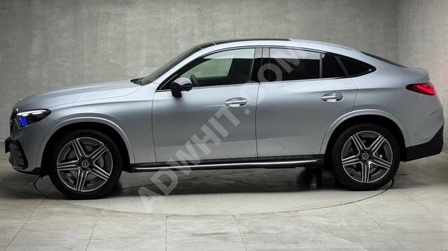 MERCEDES GLC 180 AMG car without paintwork and without replaced spare parts, 360° camera / seat cooling.