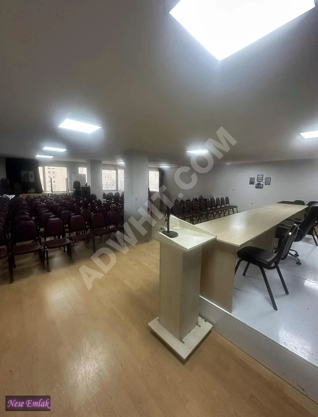 ŞİRİNEVLER MEYDAN 'DA SATILIK İŞYERİ 250 M2 ÜNAL İŞ MERKEZİN'DE