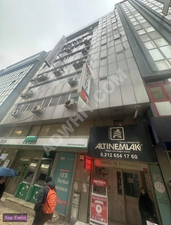 ŞİRİNEVLER MEYDAN 'DA SATILIK İŞYERİ 250 M2 ÜNAL İŞ MERKEZİN'DE