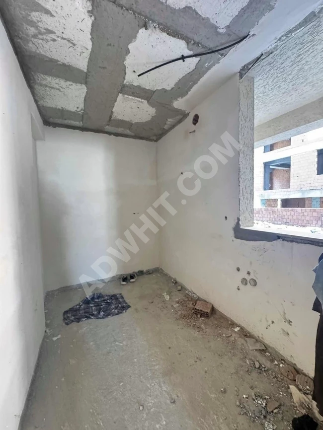 BAHÇELİEVLER YAYLA CAMİİ YANI 2+1 DÜZ GİRİŞ SIFIR DAİRE