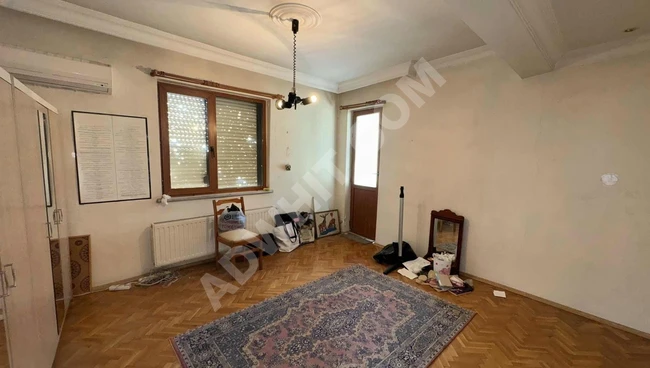 YAYLA FINDIK SOKAKTA 25 YILLIK BİNA DA 7+1 SATILIK DUBLEKS DAİRE
