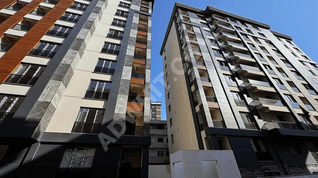 BUTİK SİTEDE KAPALI GARAJLI 4.KAT SATILIK 2+1 DAİRE