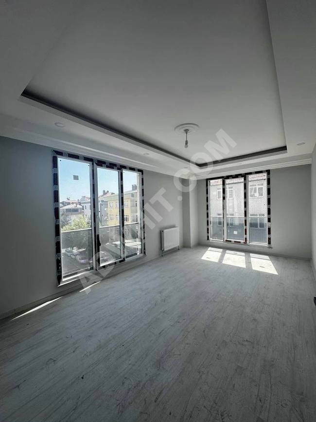 BUTİK SİTEDE KAPALI GARAJLI 4.KAT SATILIK 2+1 DAİRE