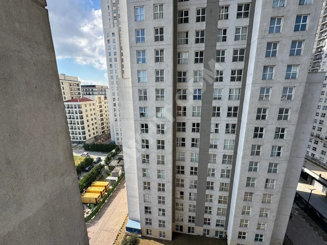 Satılık Esenyurt Sultanıye Mahallesi'nde, N Logo sitesinde 1+1 daire.