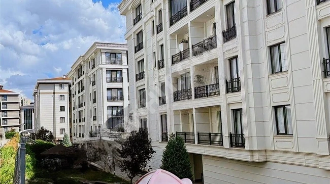 TALİ GAYRİMENKULDAN SATILIK 3+1 DAİRE 120 M2 SİTE İÇİNDE