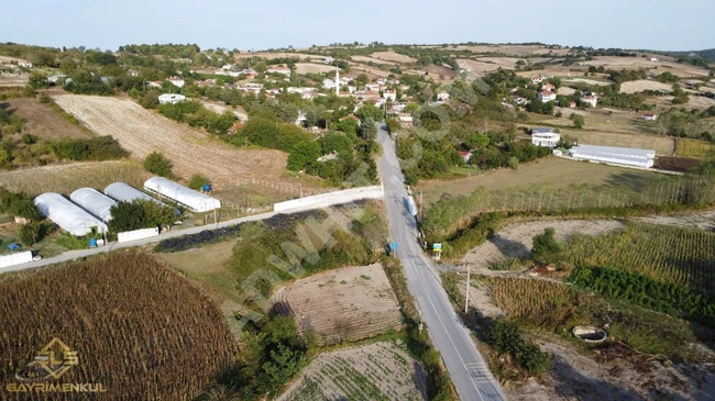 ÇATALCA YAZLIKKÖY'DE KÖYÜN GİRİŞİNDE 633 M² SATILIK PARSEL