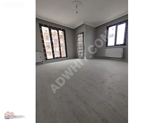 4+2 duplex apartment with a private entrance in a building equipped with an occupancy permit (residential).