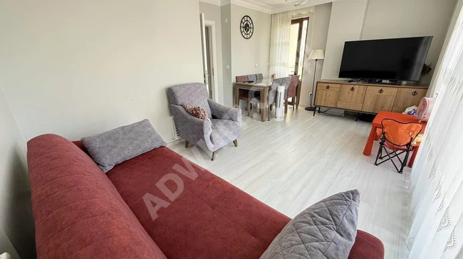 5 Yaşında *** 2+1 Metro 3dk Konumlu Ana Caddenin Bir Arka Sokağı