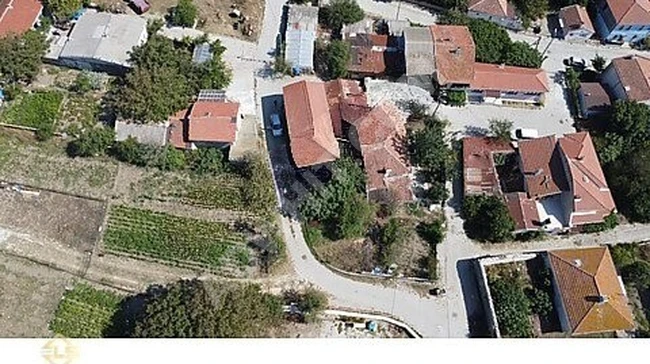 ÇATALCA ELBASAN MAHALLESİ SATILIK KÖY EVİ VE ARSASI