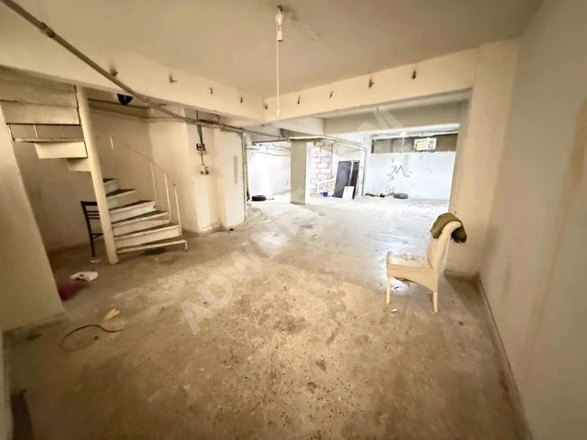 Anacaddeye 4. Binada Giriş Kat 70m² net Ve 65m² Depolu Dükkan
