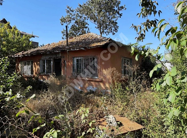 Independent house for sale with an area of 265 square meters in KABAKÇA.