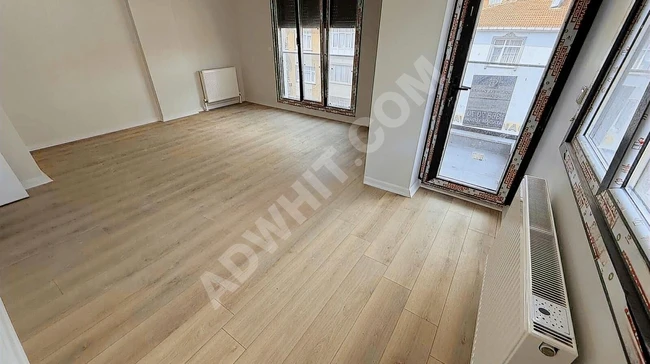 دوبلكس جديد 4+1 للبيع بواجهة أمامية وجاهز للسكن مع نوافذ ستائرية (PANJURLU ).