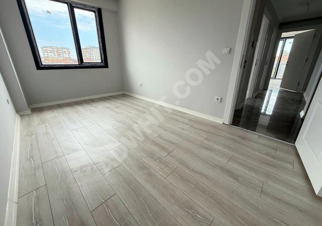 MERKEZİ KONUMDA 3+2 (İKİ KATTA DÜZ TAVAN) İSKANLI SIFIR FIRSAT