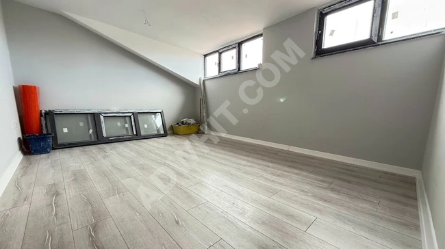 MERKEZİ KONUMDA 3+2 (İKİ KATTA DÜZ TAVAN) İSKANLI SIFIR FIRSAT