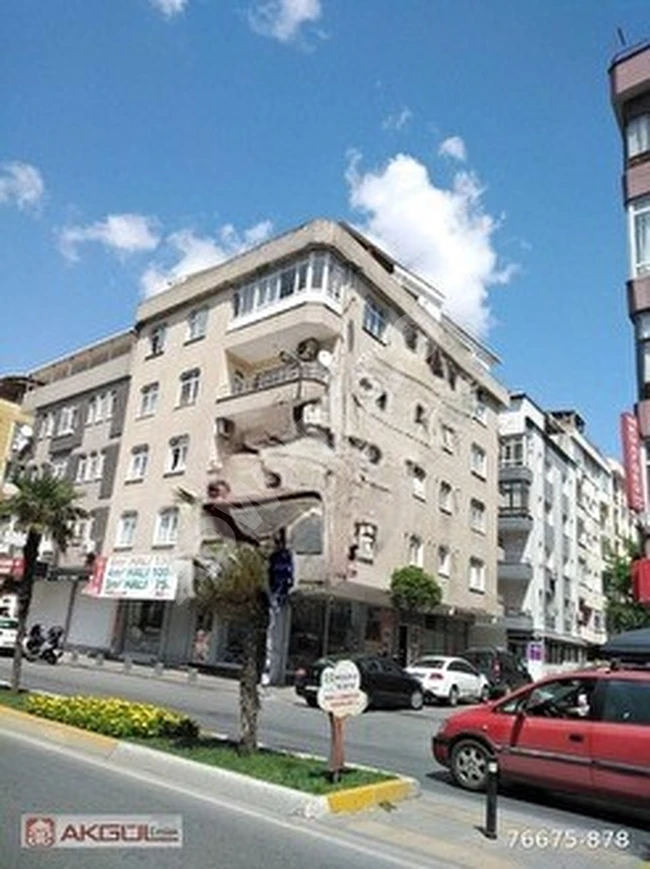 BAHÇELİEVLER ÇAVUŞPAŞA CADDESİ ÜZERİ 2+1 110 M2 4.KAT ARSA TAPULU SATILIK DAİRE