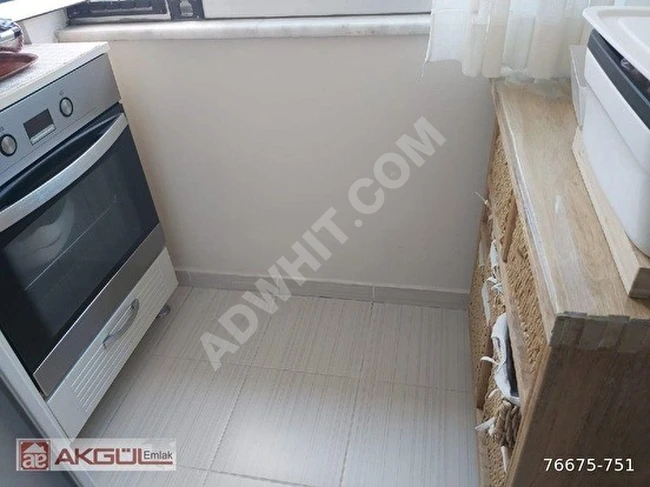 BAHÇELİEVLER SOĞANLI MEYDANA YAKIN DUBLEKS 5+2 KREDIYE UYGUN TERASLI 200 M² MUKKEMMEL TEMIZLIKDE.