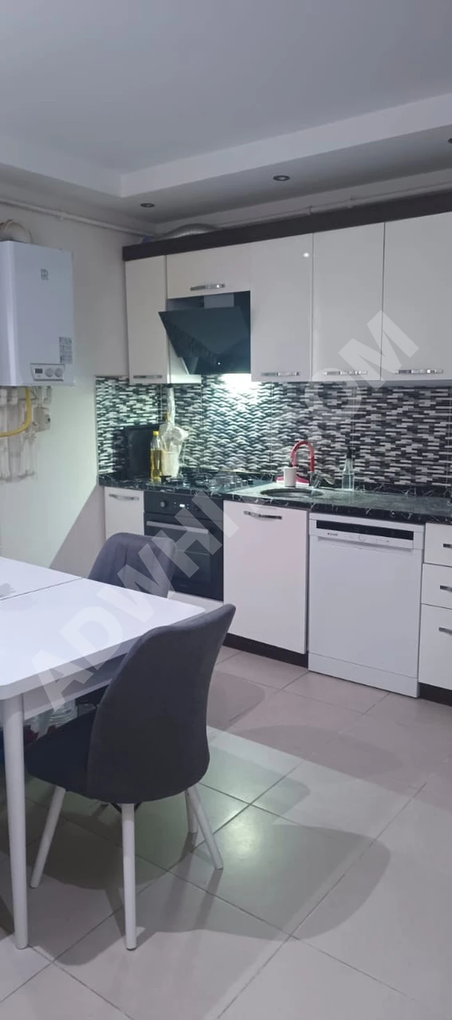 Beylikdüzü'nde tamamen eşyalı kiralık daire, yalnızca öğrencilere veya çalışan kadınlara.