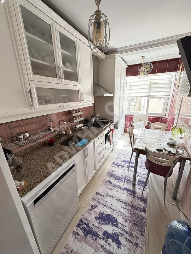 AKANSUDAN ÜMRANİYE ÇARŞI MEYDANDA KOCAMAN DUBLEX DAİRE