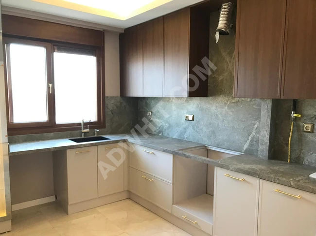 KAZASKER MİNÜBÜS CADDESİ ÜZERİNDE DENİZ MANZARALI 7+2 DUBLEX görsel 11