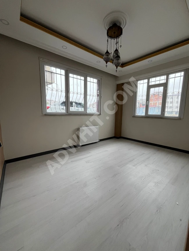 شقة 2+1 للبيع قرب مترو جديد في اسطنبول بسعر مغري