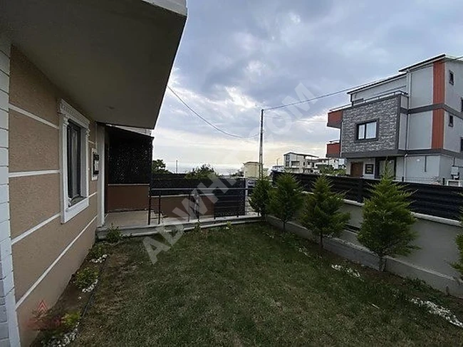 فيلا فاخرة 3+1 مع تراس بإطلالة كاملة على البحر وعمارة جميلة