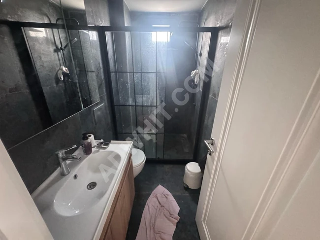 İSTANBUL SİLİVRİ AKÖREN MAHALLESİ 2000M2 ARSA İÇİNDE 2 KATLI EV