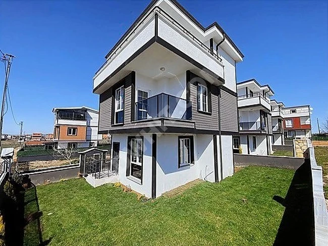 ATILIM GYR'DEN UYGUN FIRSAT MÜSTAKİL 200m2 ARSA İÇİNDE 4+1 VİLLA