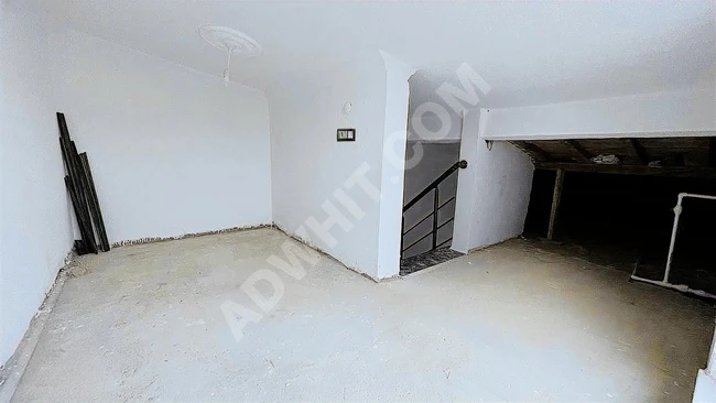 YENİÇİFTLİK MERKEZDE MÜSTAKİL GENİŞ BAHÇELİ ÇOK ŞIK VİLLA