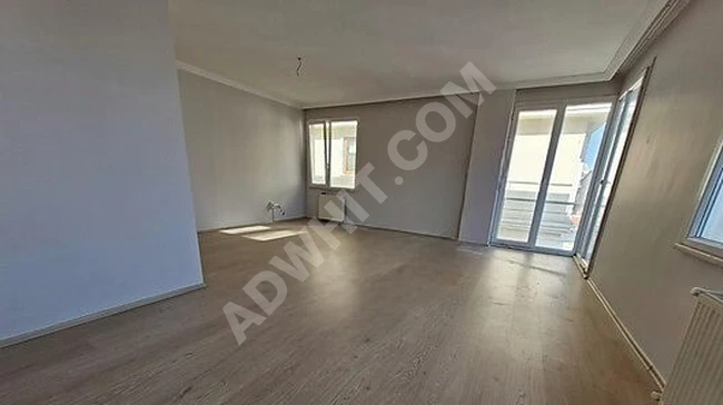 ATAŞEHİR ÖRNEK MAHALLESİNDE YENİ BİNADA 220M2 DUBLEX 3+2 DAİRE