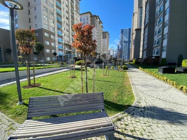 Satılık daire Bahçeşehir Bahçekent Avrupark sitesinde 2+1.