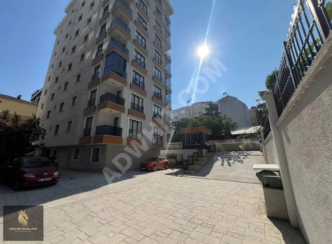 2+1 apartment for sale in a compound near Çekmeköy Taşdelen Ormanköy
