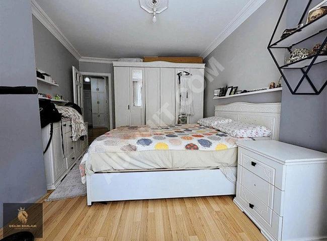 Apartment for sale 2+1 with a net area of 80 square meters in the ALTINŞEHİR neighborhood, in a building with a parking lot.