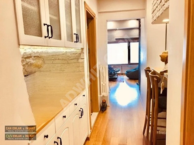 Cihangir'de Merkezde Tamamı Yenilenmiş Deprem*  Raporlu Binada Asansörlü Şömineli Klimalı Kombili(2+1)