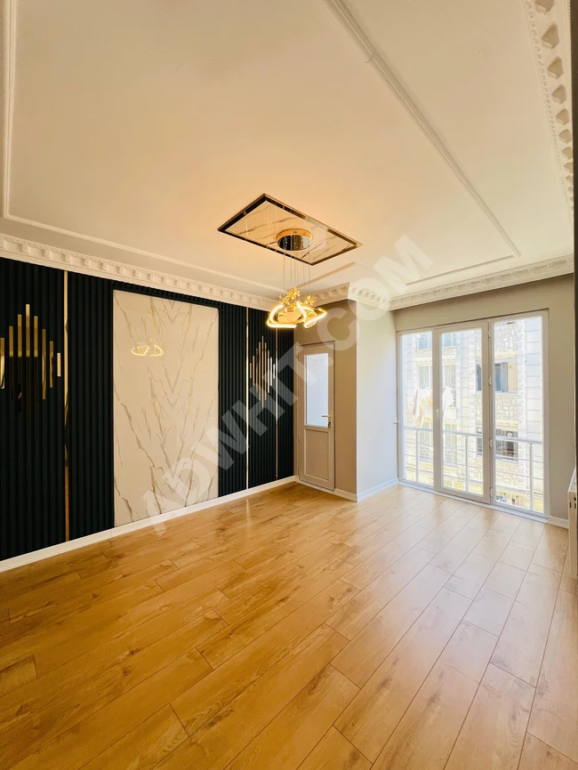 Satılık daire .. Acil olarak İstanbul'da, yeni metro projesine yakın, cazip bir fiyata.