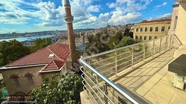 Cihangir'de Kaliteli Deniz ve Şehir Manzaralı Ful Eşyalı Merkezde Balkonlu Bakımlı (3+1)(110)m2